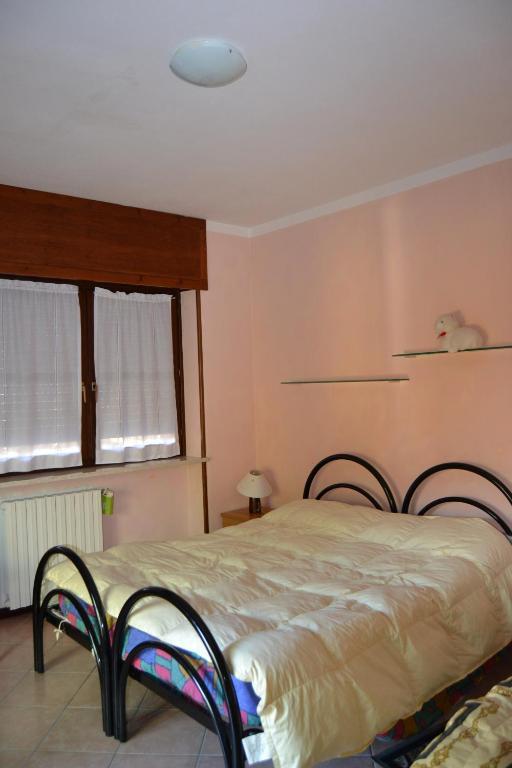 Trattoria Vecchio Mulino Bed and Breakfast Niella Tanaro Rum bild