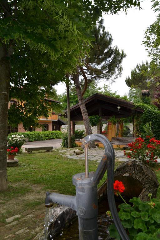 Trattoria Vecchio Mulino Bed and Breakfast Niella Tanaro Exteriör bild